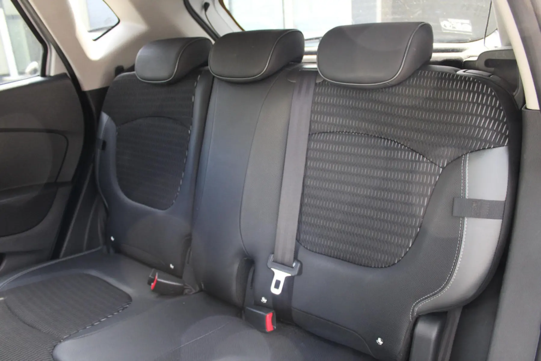 Renault Captur 1.5 dCi Dynamique, foto 11