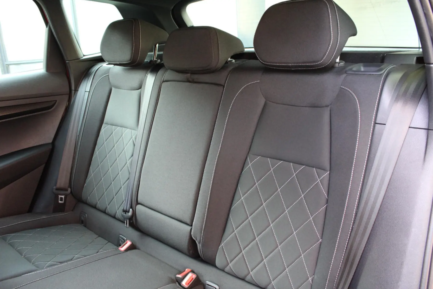 Škoda Karoq 1.5 TSI ACT Sportline, foto 12