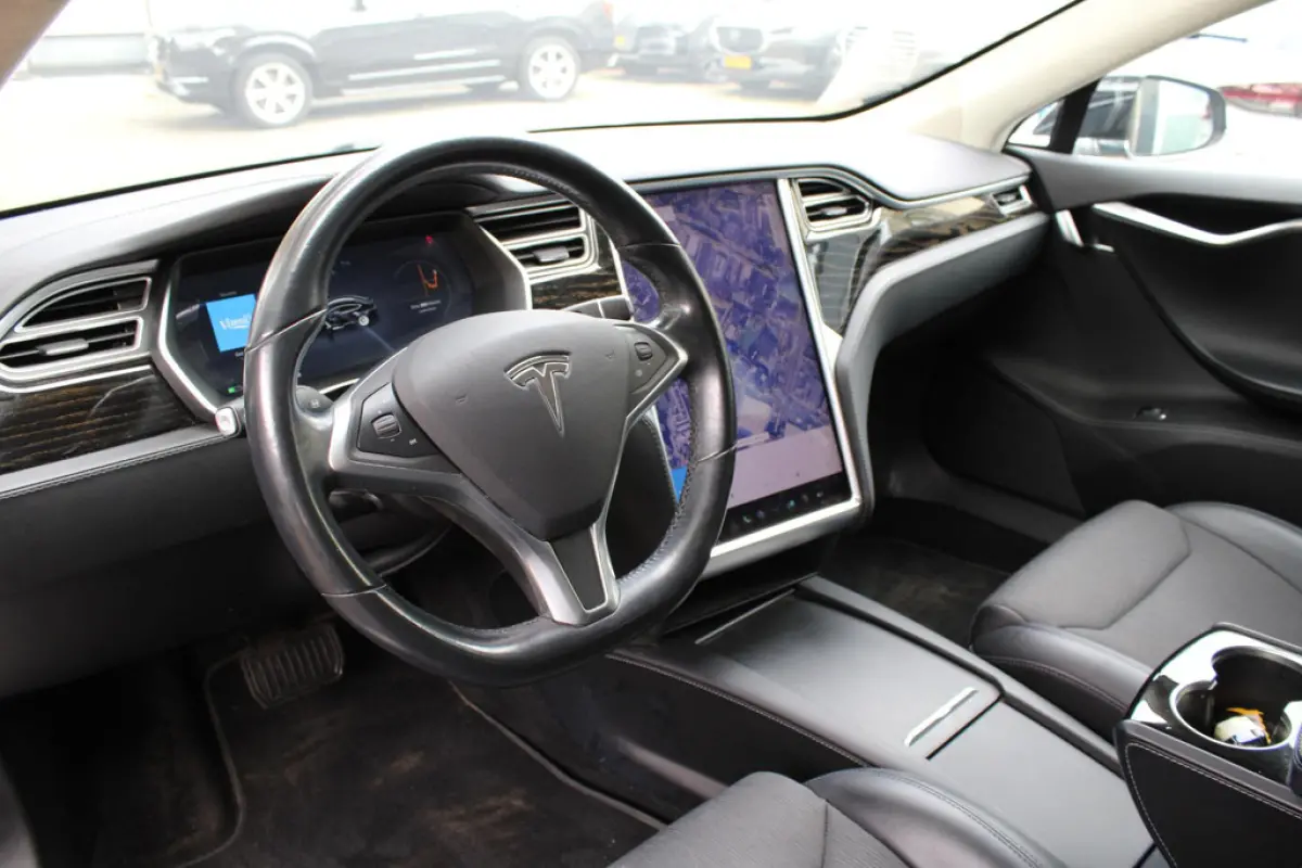 Tesla Model S 75D, foto 9 van 19