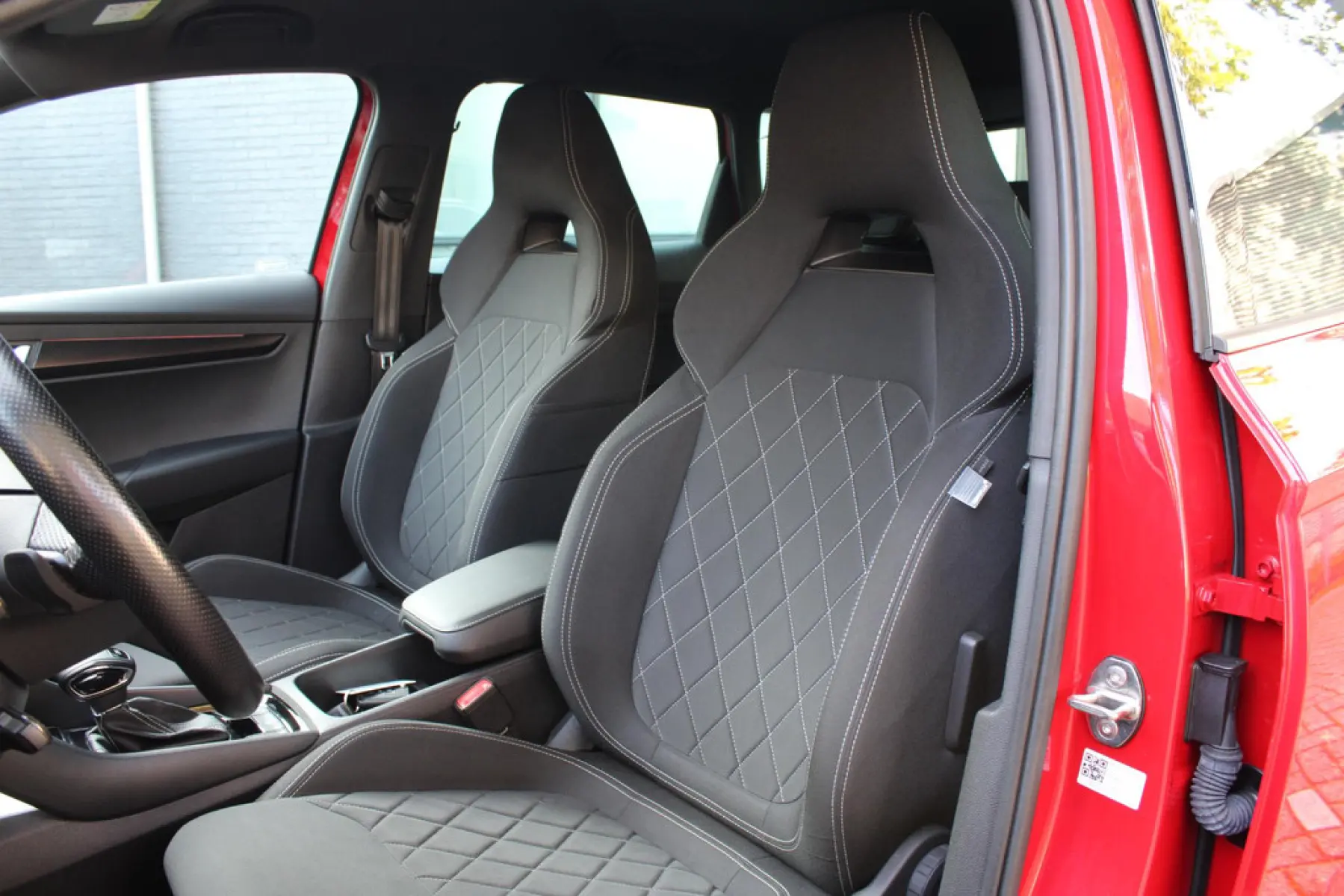Škoda Karoq 1.5 TSI ACT Sportline, foto 9