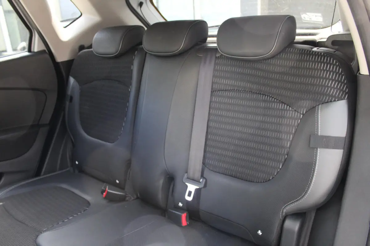 Renault Captur 1.5 dCi Dynamique, foto 11 van 17