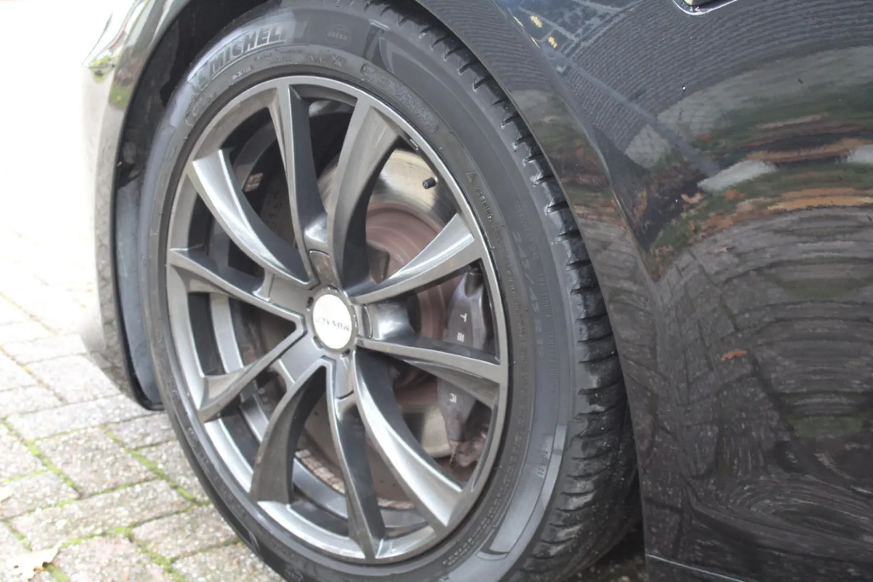 Tesla Model S 75D, foto 16