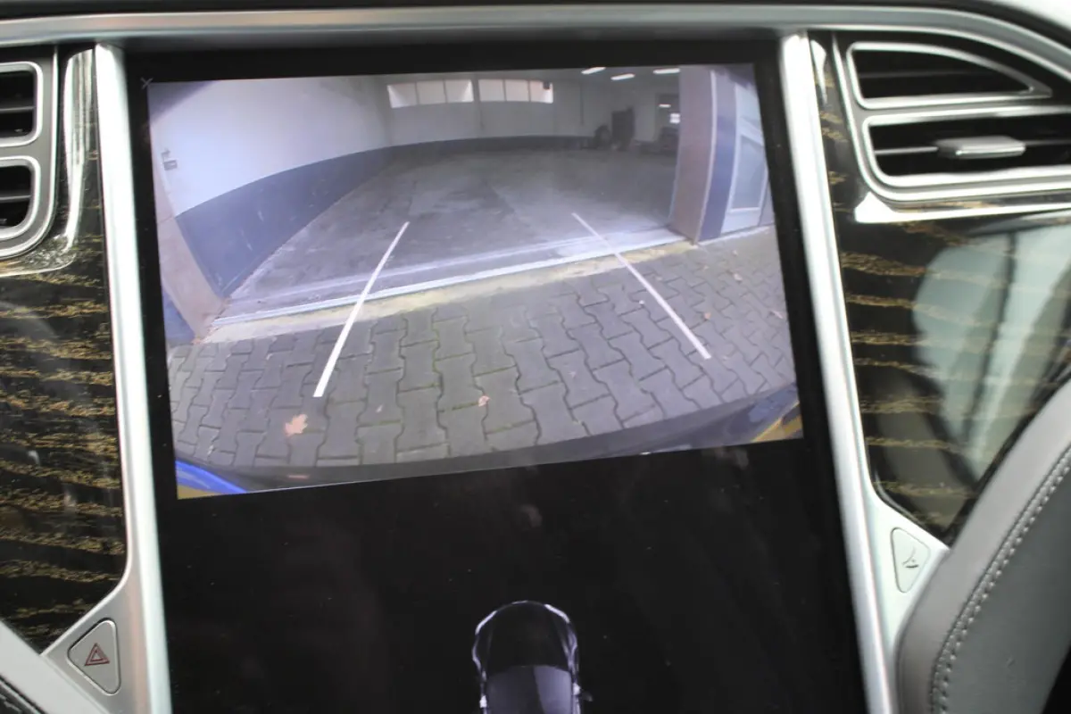Tesla Model S 75D, foto 13 van 19