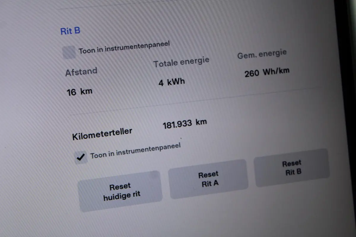 Tesla Model S 75D, foto 14 van 19