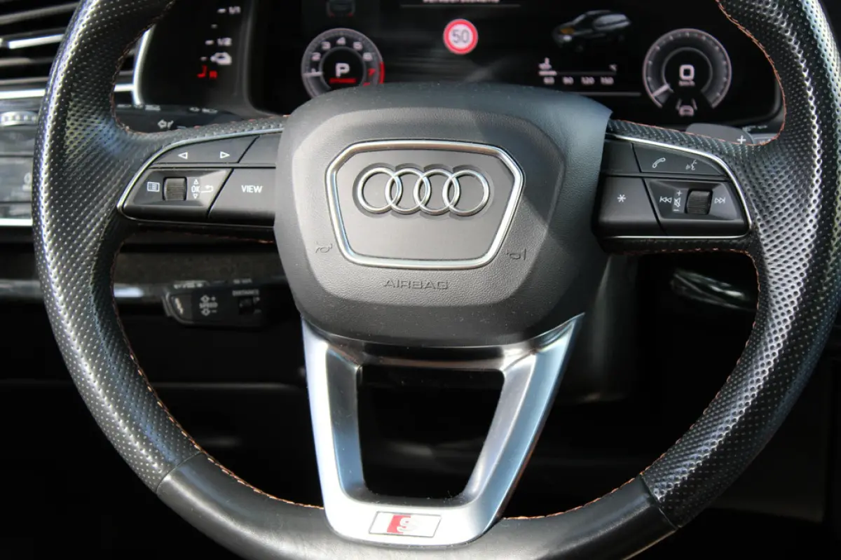 Audi Q7 60 TFSIe Competition S-line, foto 28 van 35