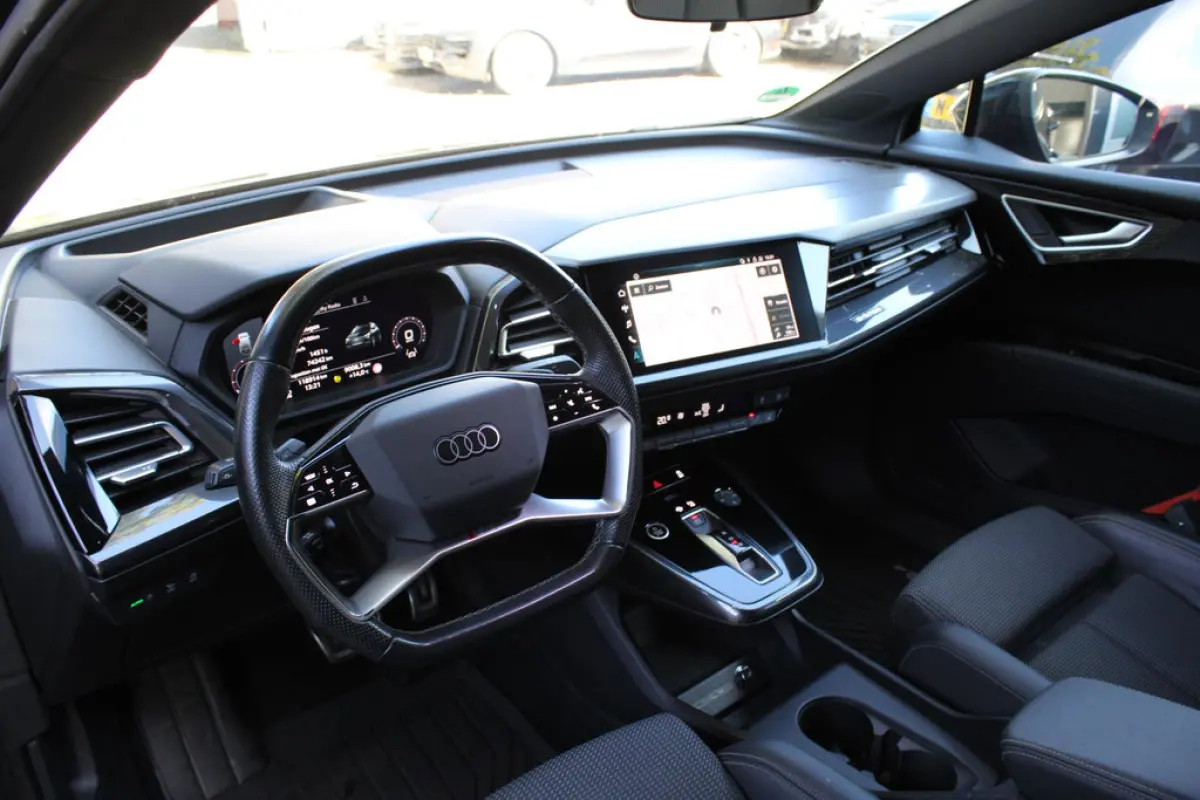 Audi Q4 e-tron 50 quattro S Competition 77 kWh, foto 13 van 23