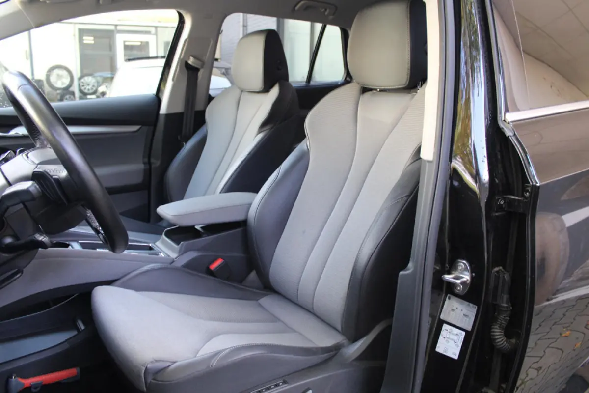 Škoda Enyaq iV 80, foto 8 van 22