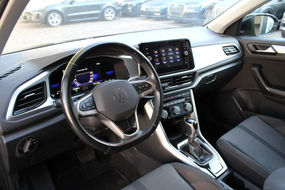 Volkswagen T-Roc 1.5 TSI Life, foto 9 van 16