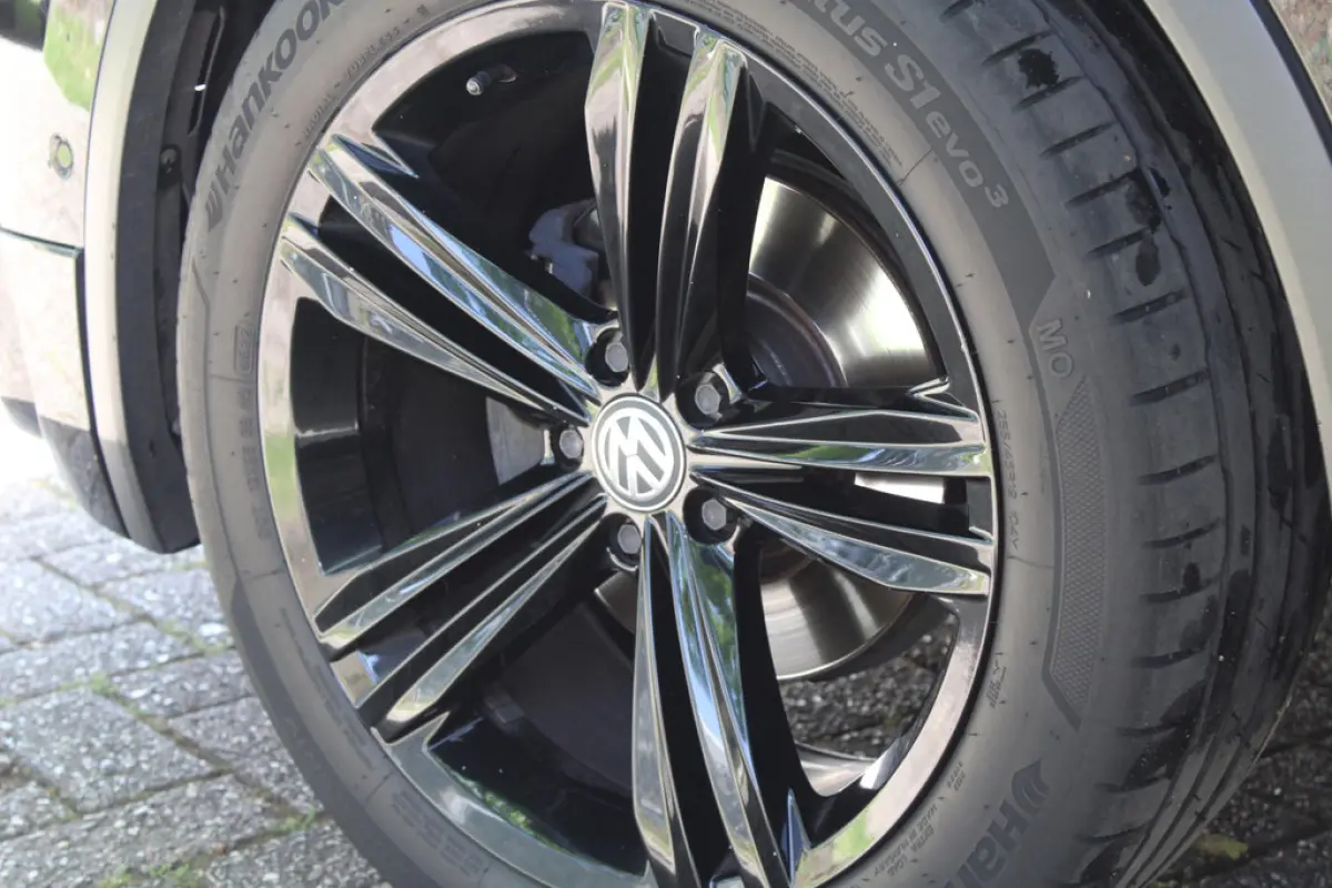 Volkswagen Tiguan 1.5 TSI R-Line, foto 9 van 16