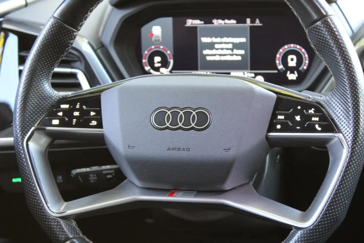 Audi Q4 e-tron 50 quattro S Competition 77 kWh, foto 16 van 23