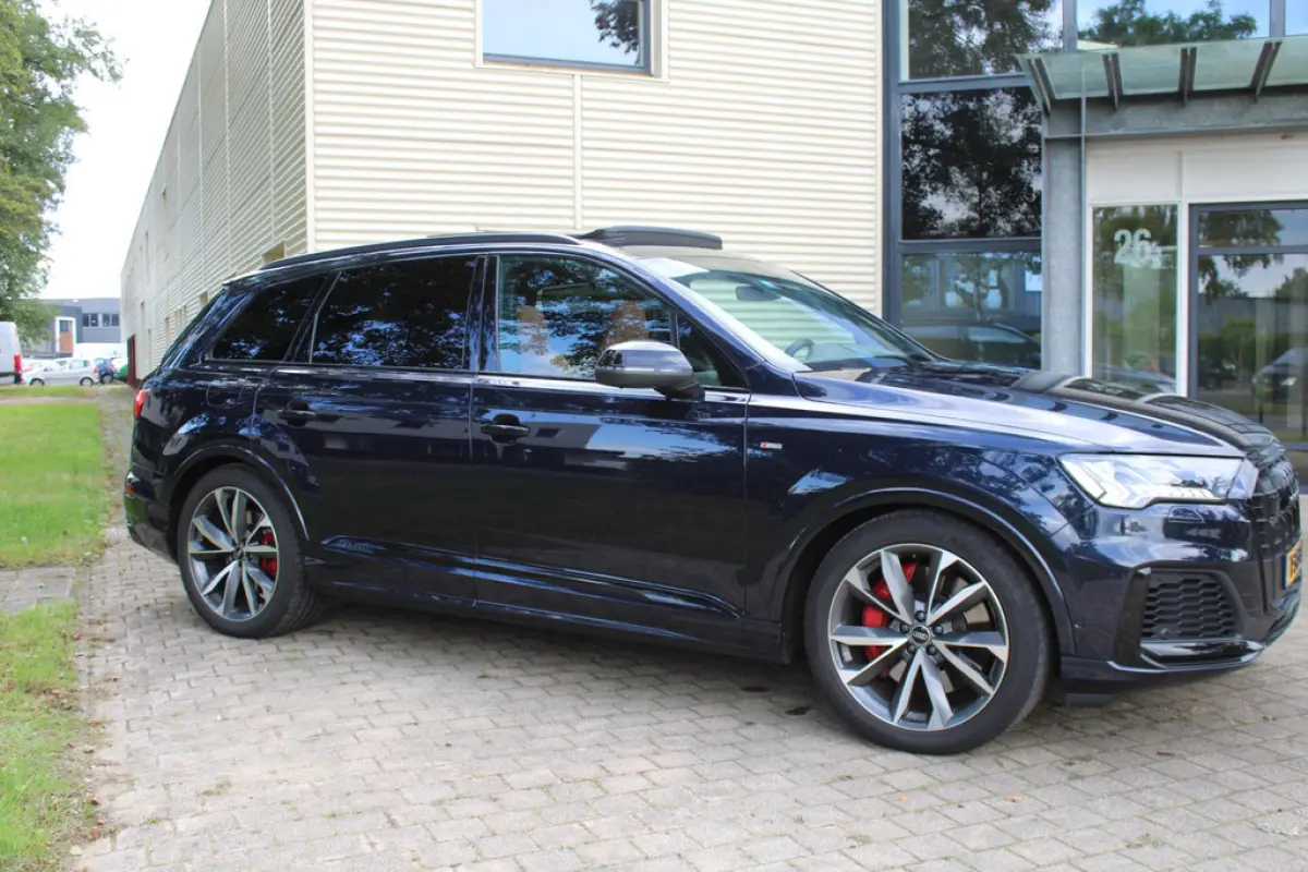 Audi Q7 60 TFSIe Competition S-line, foto 8 van 35