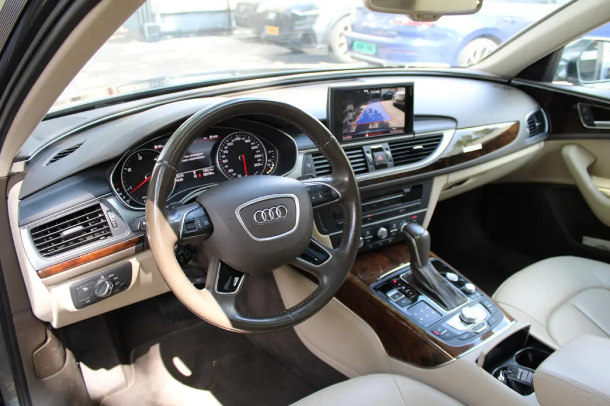 Audi A6 Limousine 3.0 TDI BiT Quattro S-Line, foto 9 van 18