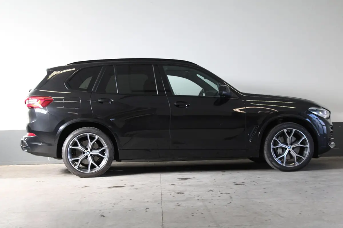 BMW X5 xDrive45e, foto 3 van 17