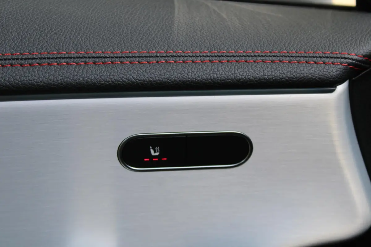 Mercedes-Benz CLA 180 d AMG, foto 17 van 21