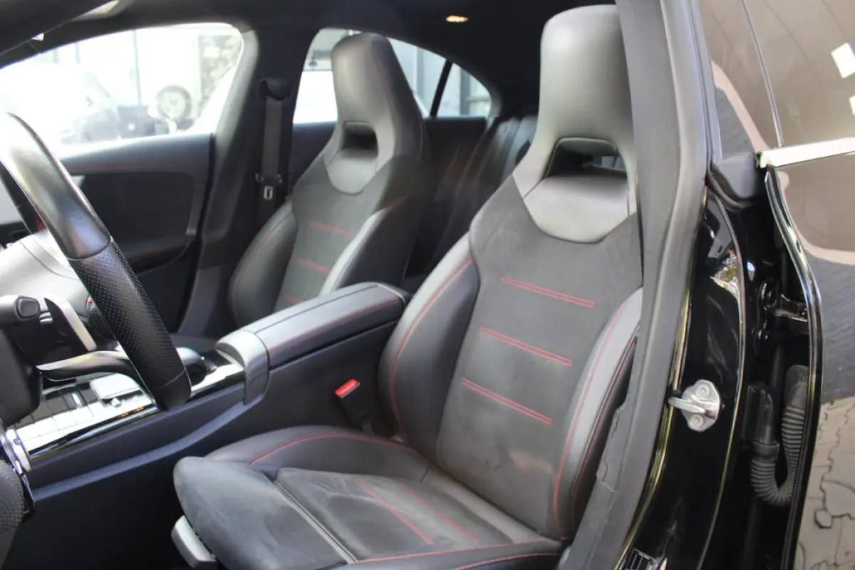Mercedes-Benz CLA 180 d AMG, foto 9 van 21