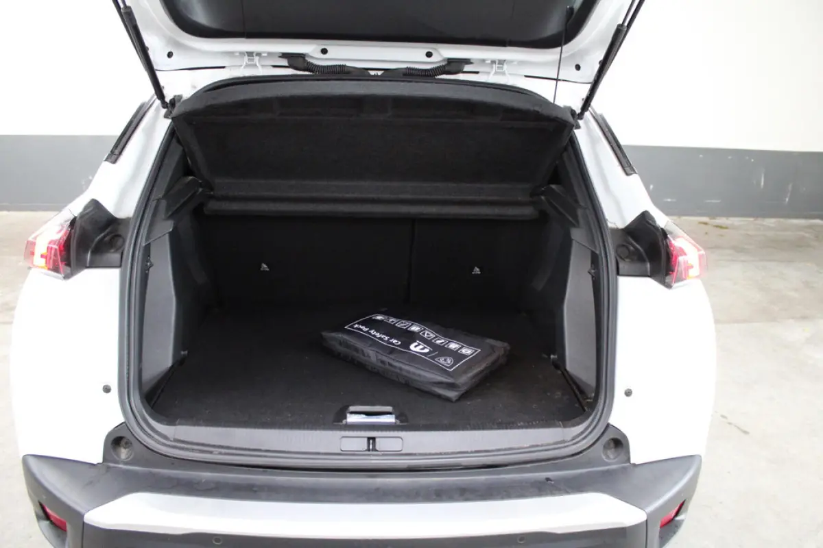 Peugeot 2008 1.5 BlueHDi Active Pack, foto 9 van 17