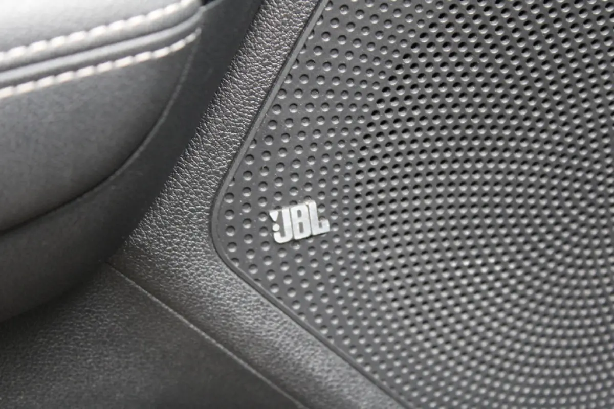 Kia e-Niro DynamicLine 64 kWh, foto 12 van 23