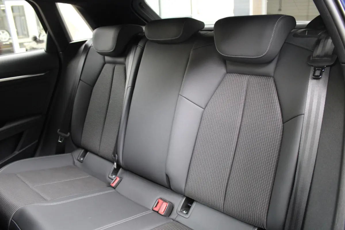 Audi A3 Sportback 45 TFSI e S edition Competition, foto 8 van 19