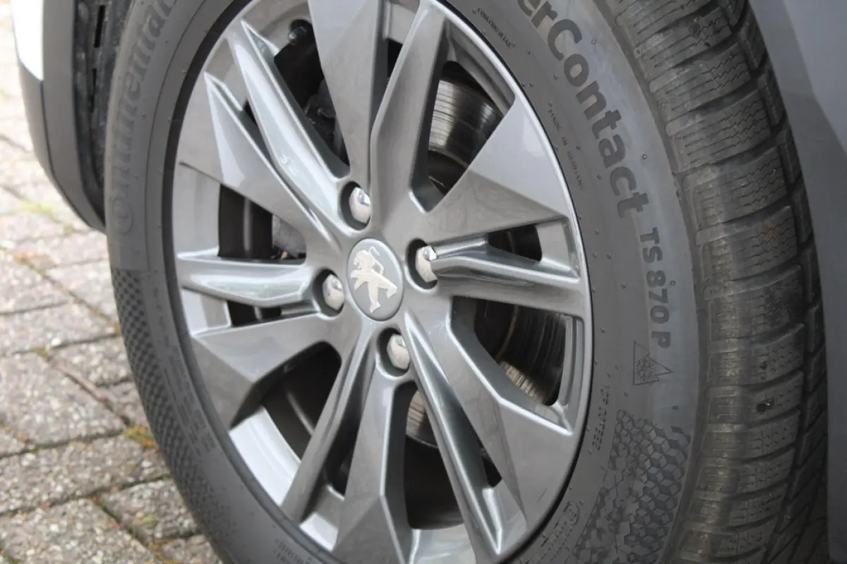 Peugeot 2008 1.5 BlueHDi Active Pack, foto 10 van 17