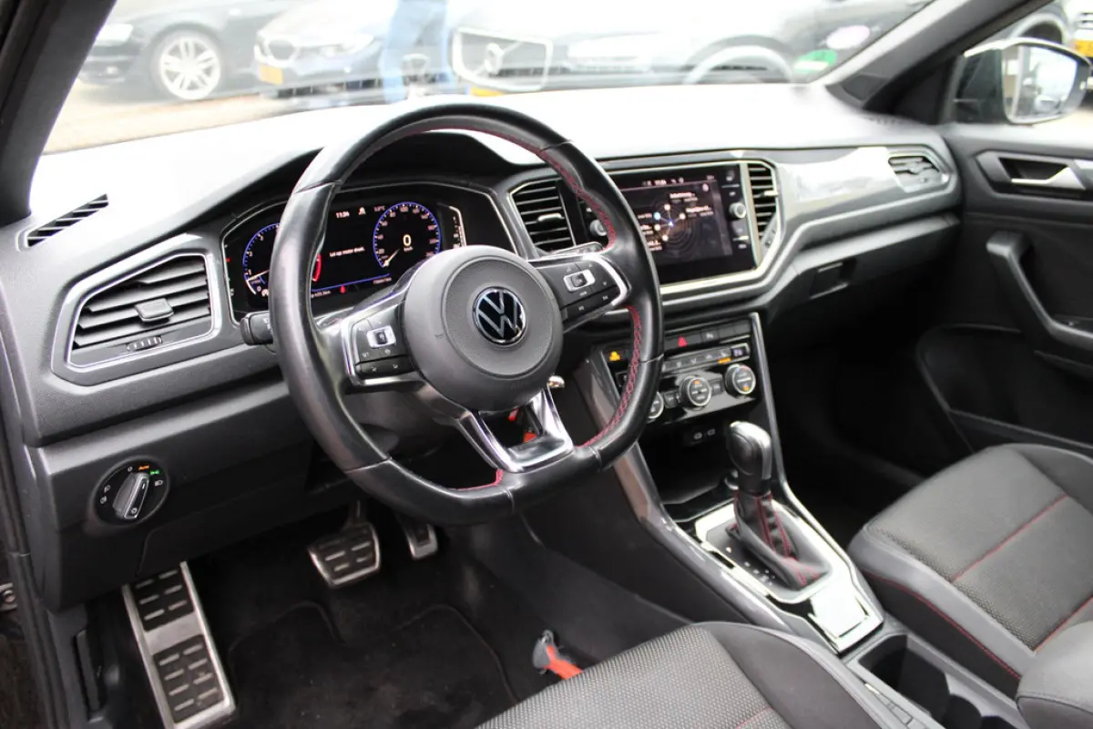 Volkswagen T-Roc 1.5 TSI DSG, foto 9 van 17