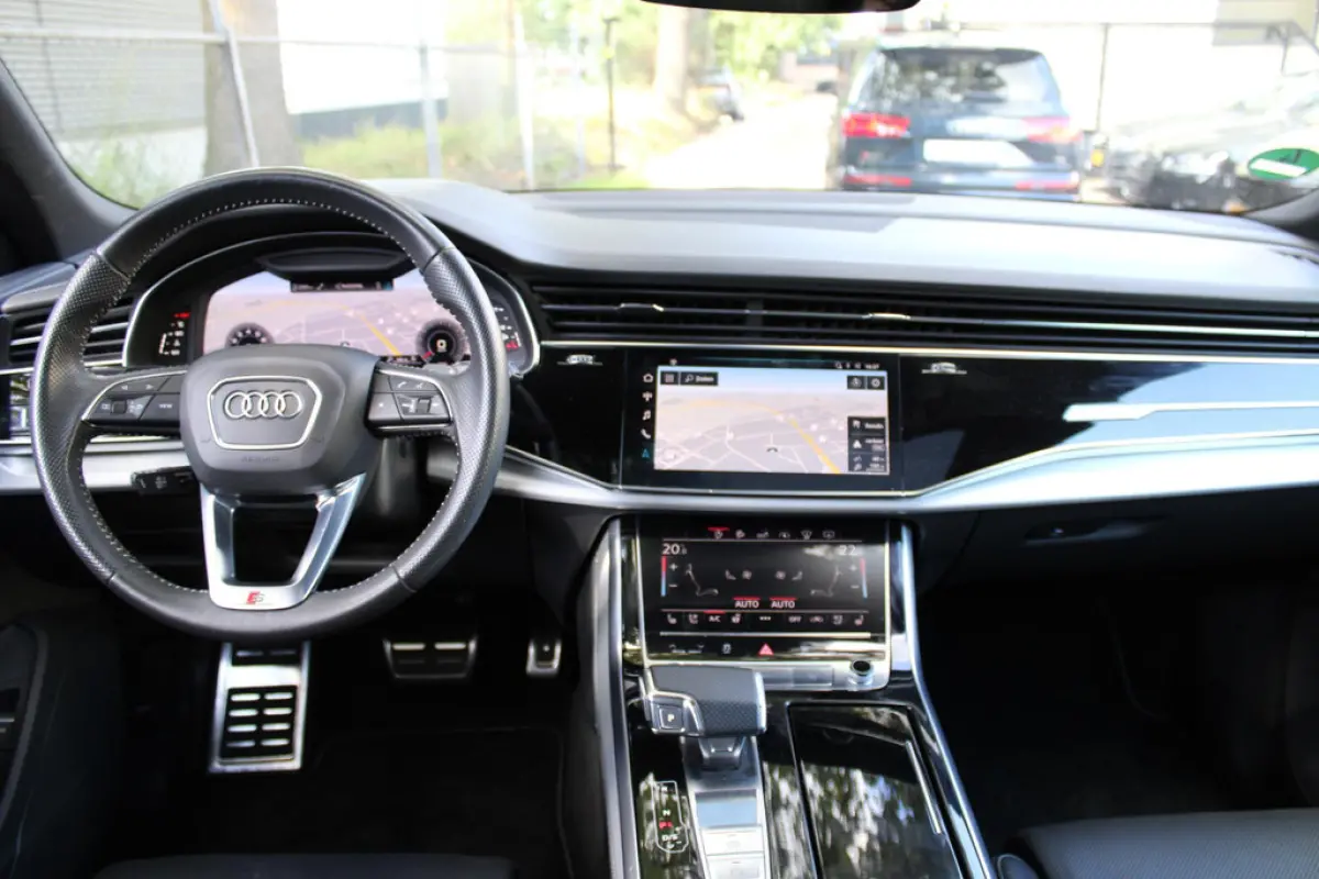 Audi Q8 55 TFSI Quattro, foto 14 van 30