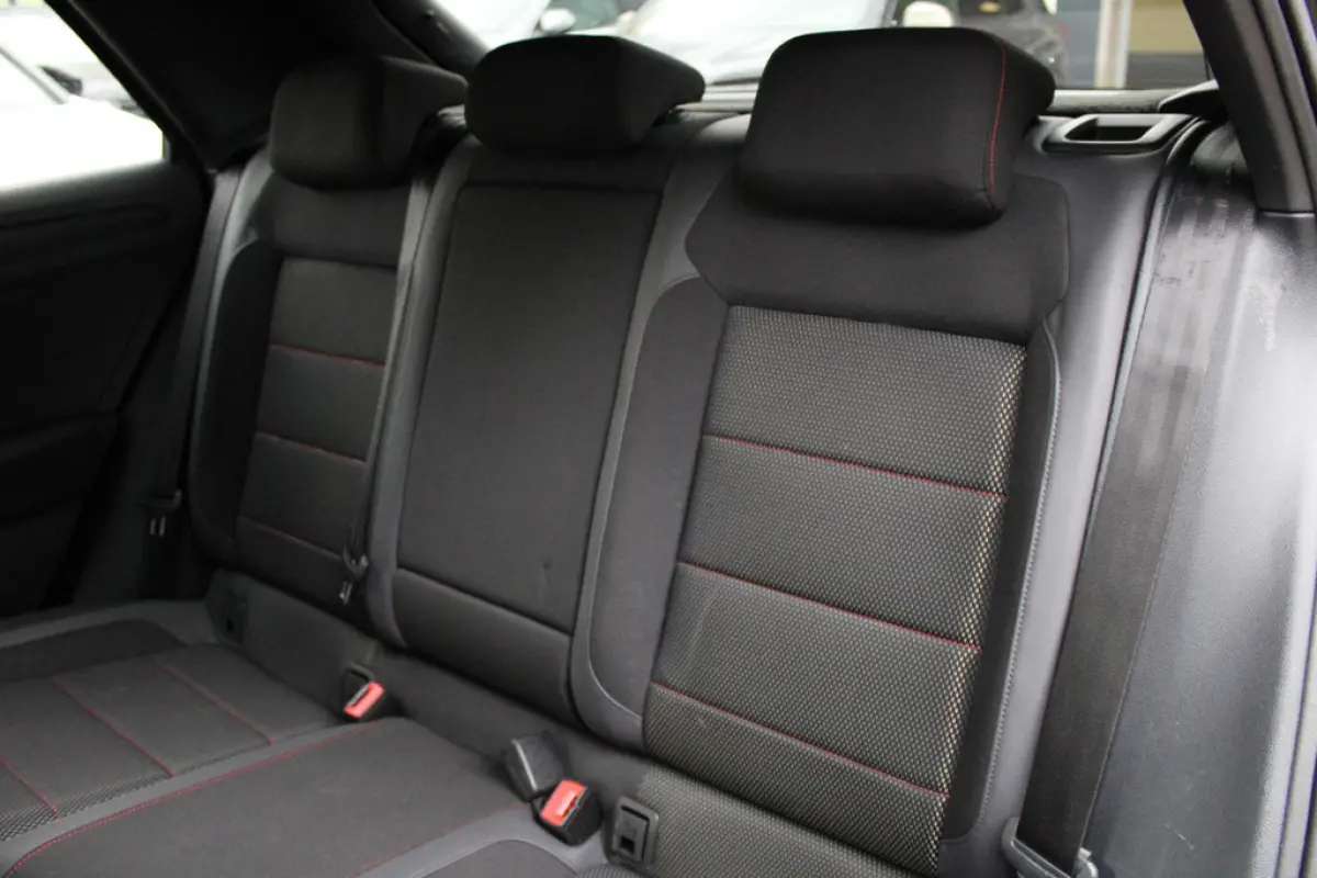 Volkswagen T-Roc 1.5 TSI DSG, foto 7 van 17
