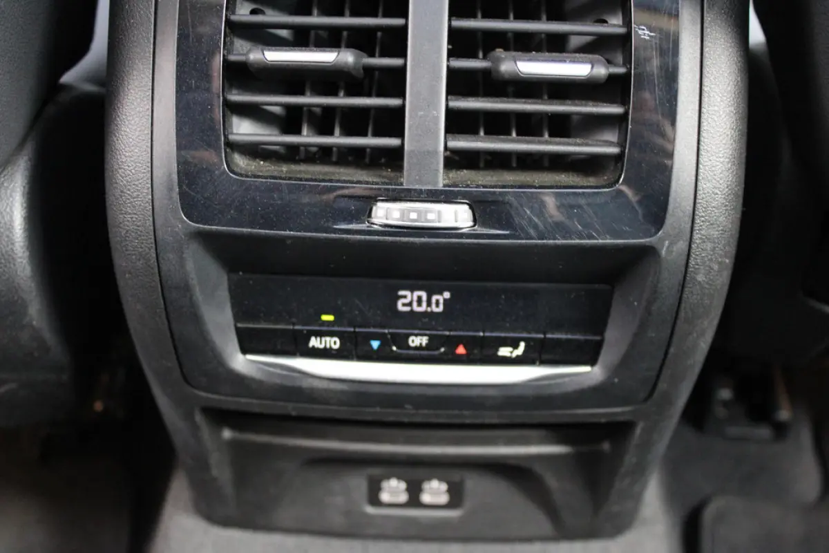 BMW iX3 Executive 80 kWh, foto 19 van 23