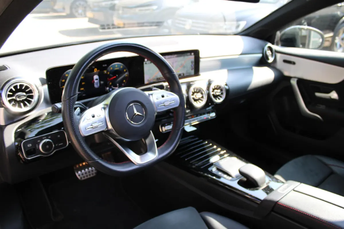 Mercedes-Benz A-Klasse 180 AMG, foto 7 van 18