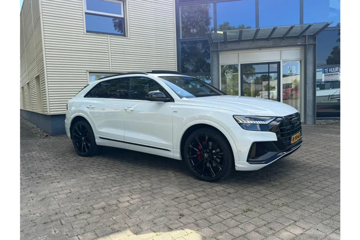Audi Q8 55 TFSI Quattro, foto 4 van 30