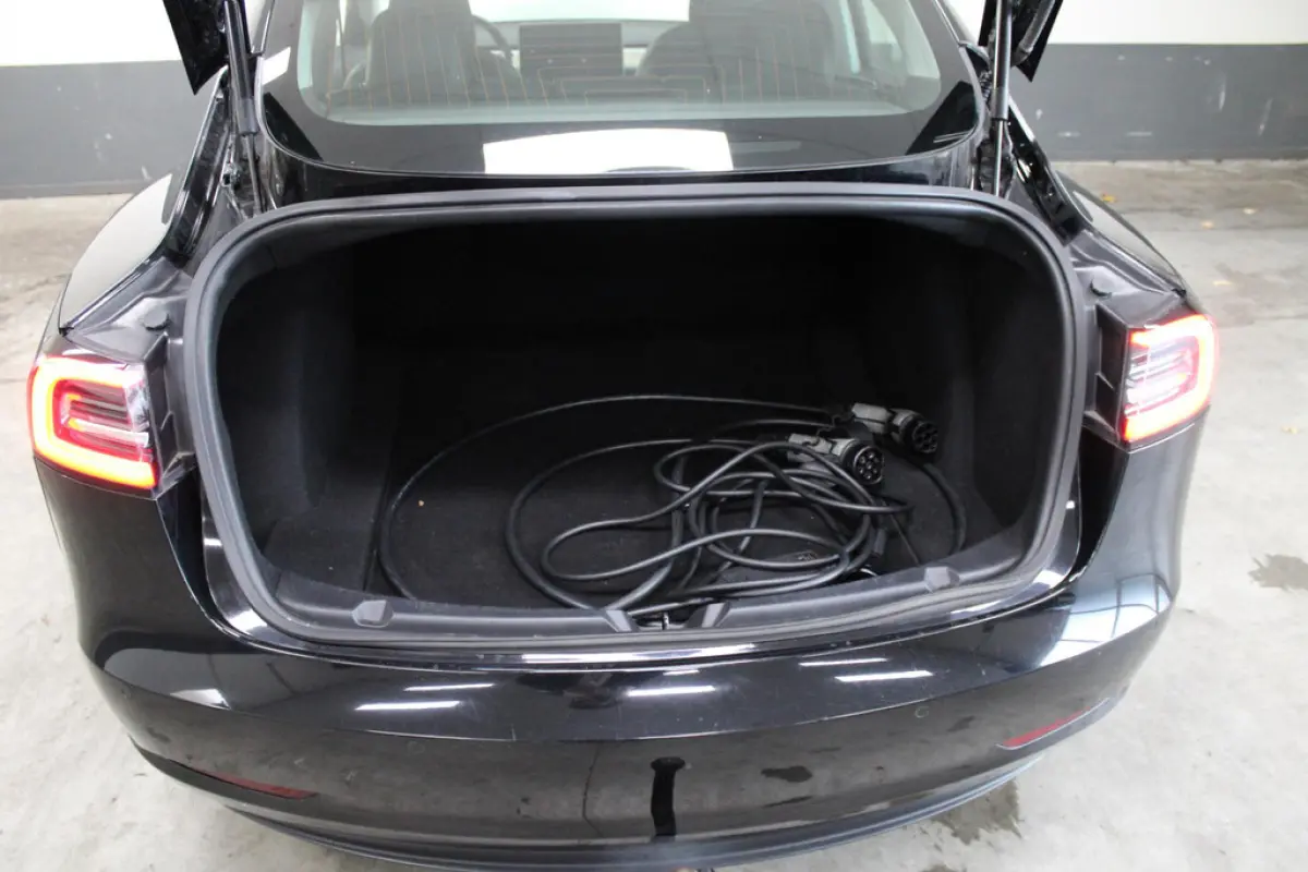 Tesla Model 3 Standard Plus 60 kWh, foto 13 van 20