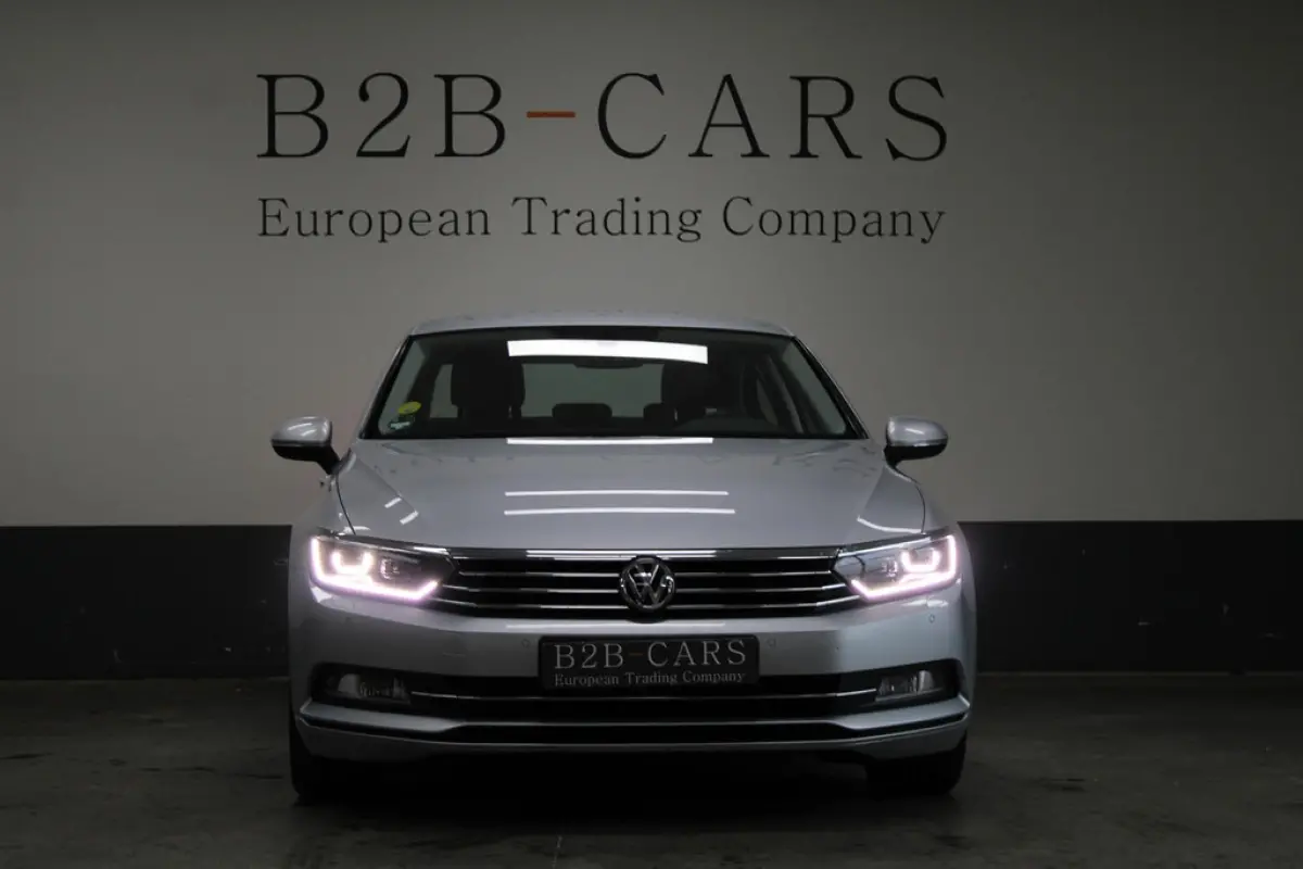 Volkswagen Passat 1.6 TDI Comfortline, foto 2 van 18