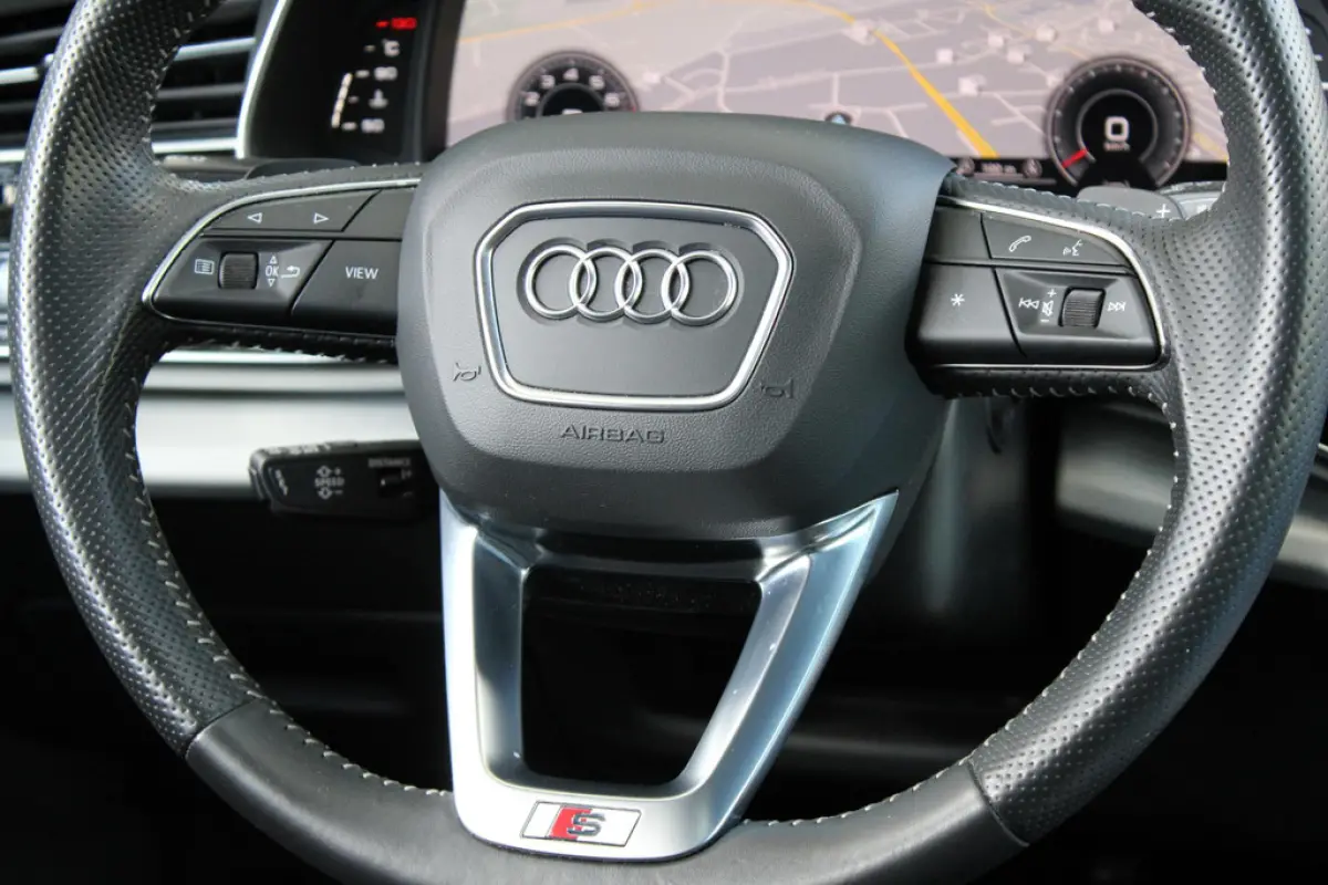 Audi Q8 55 TFSI Quattro, foto 29 van 30