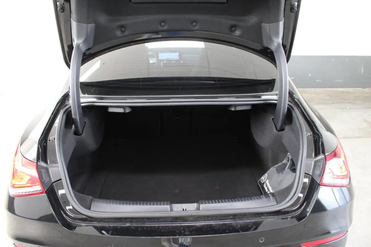 Mercedes-Benz CLA 180 d AMG, foto 13 van 21