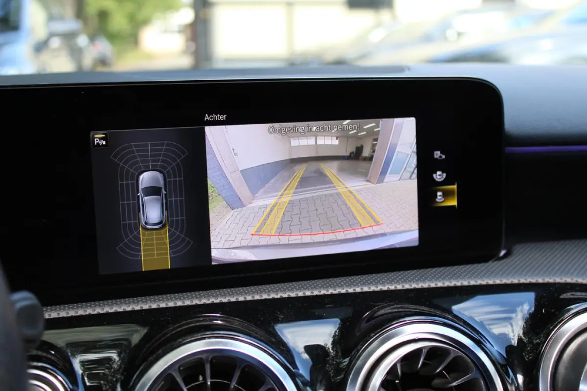 Mercedes-Benz A-Klasse 180 d, foto 16 van 17