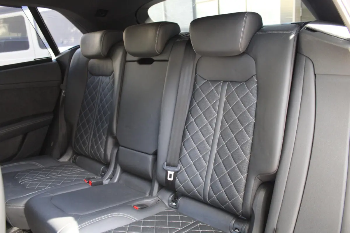 Audi Q8 55 TFSI Quattro, foto 11 van 30