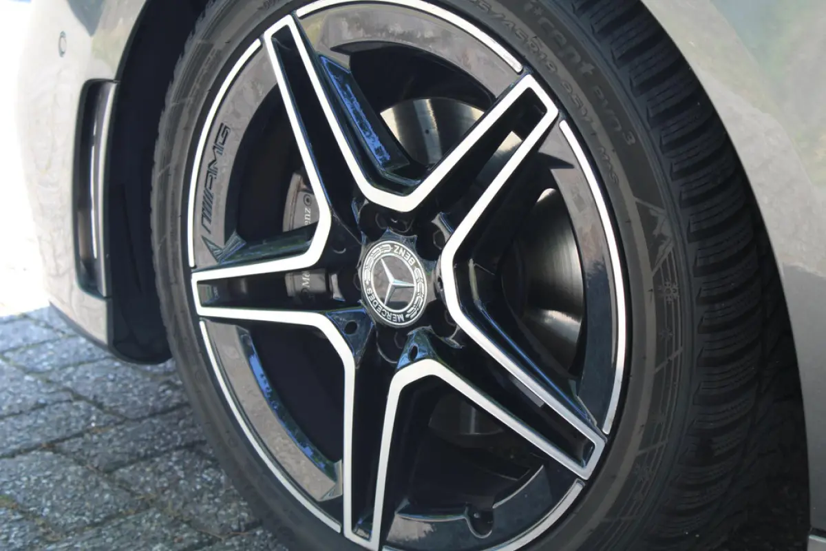 Mercedes-Benz A-Klasse 180 AMG, foto 13 van 18