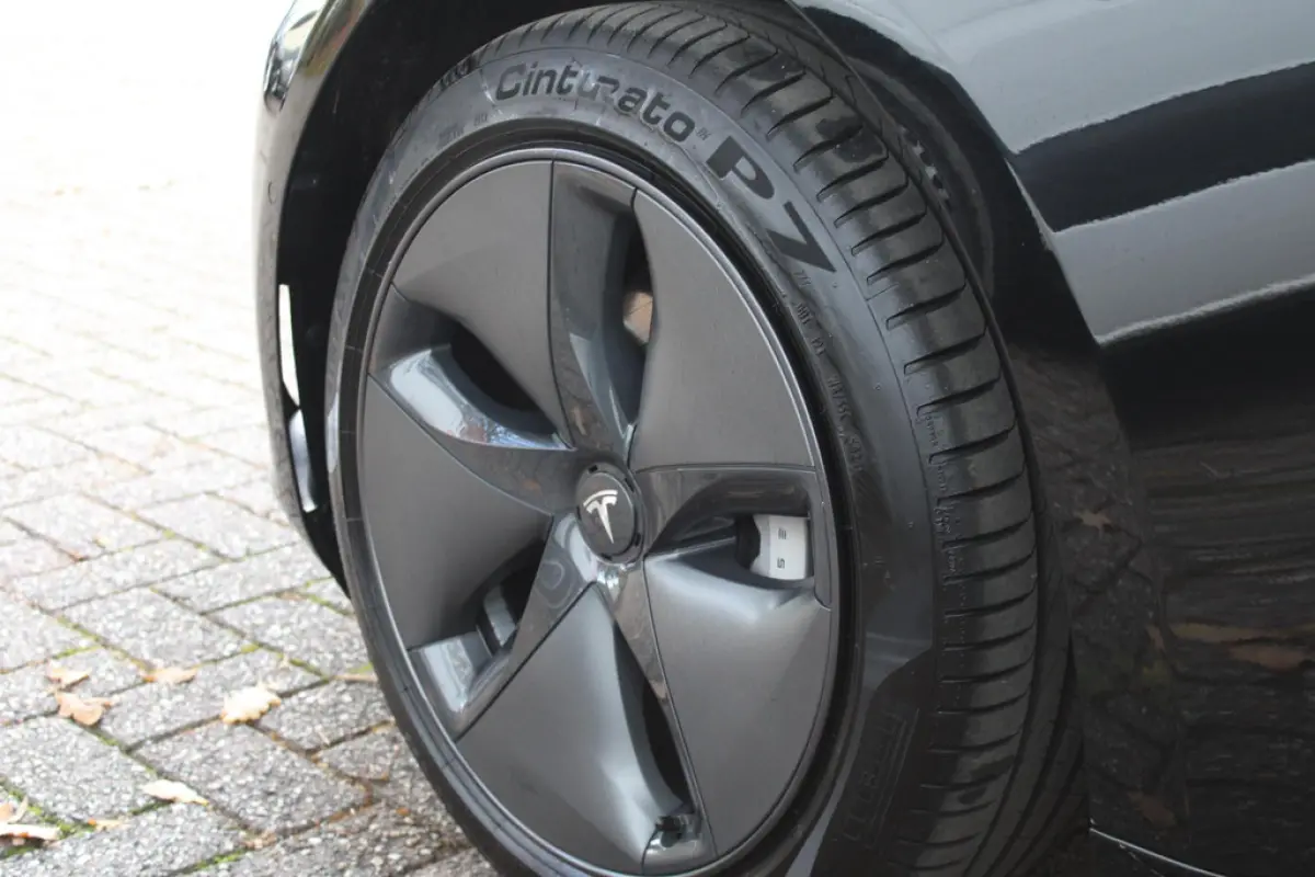 Tesla Model 3 Standard Plus 60 kWh, foto 14 van 20