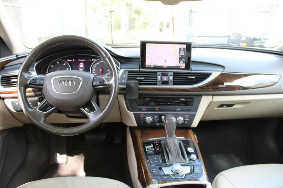 Audi A6 Limousine 3.0 TDI BiT Quattro S-Line, foto 10 van 18