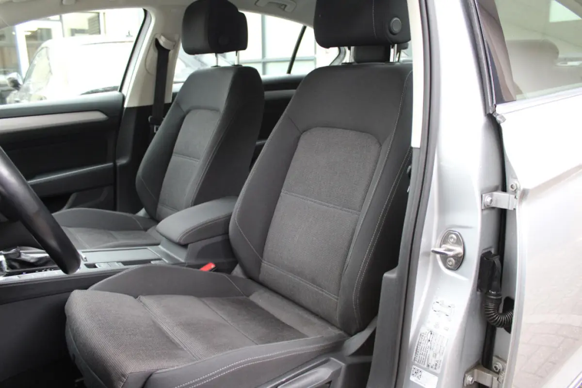 Volkswagen Passat 1.6 TDI Comfortline, foto 6 van 18