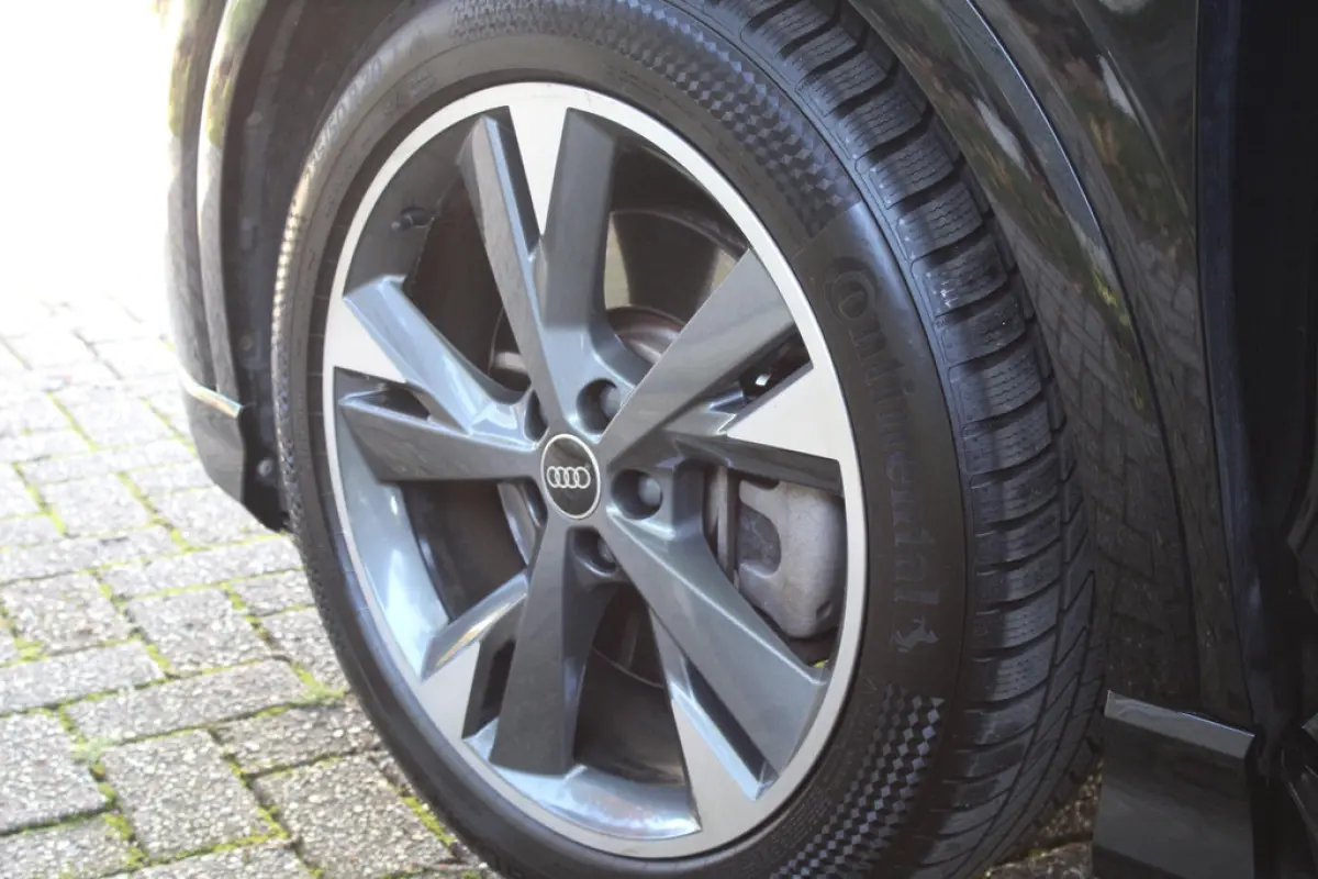 Audi Q4 e-tron 50 quattro S Competition 77 kWh, foto 11 van 23