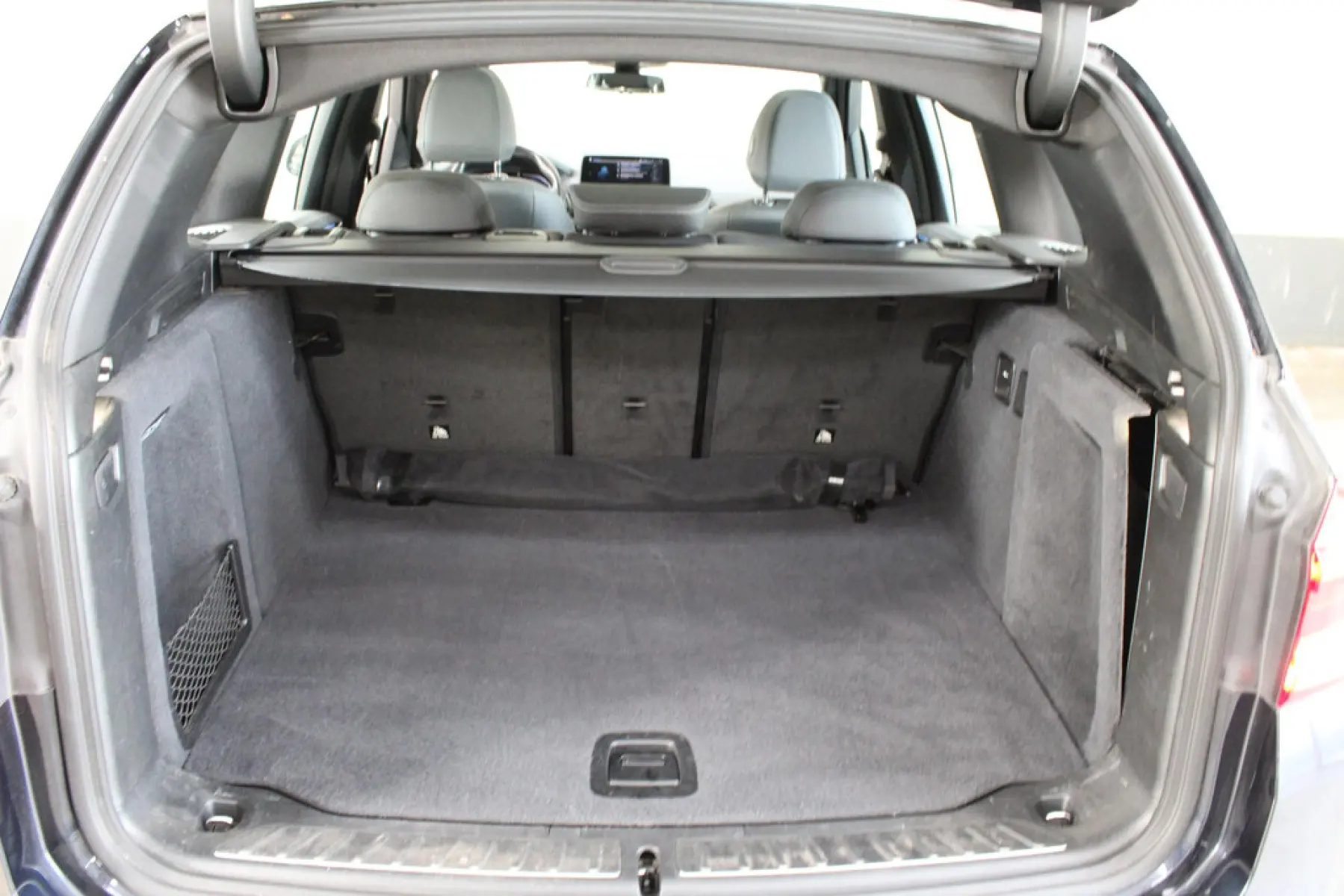 BMW iX3 Executive 80 kWh, foto 14