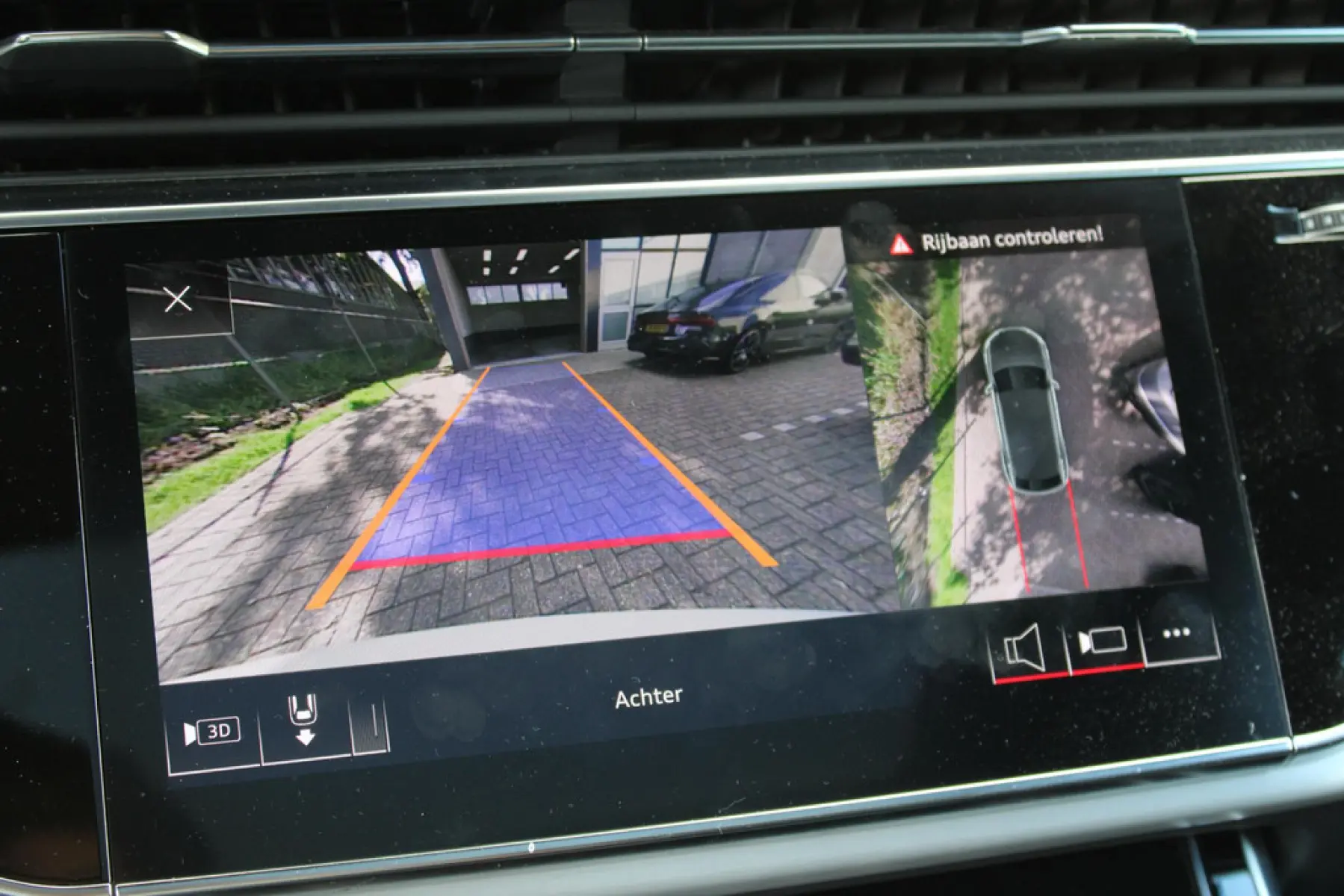 Audi Q8 55 TFSI Quattro, foto 17