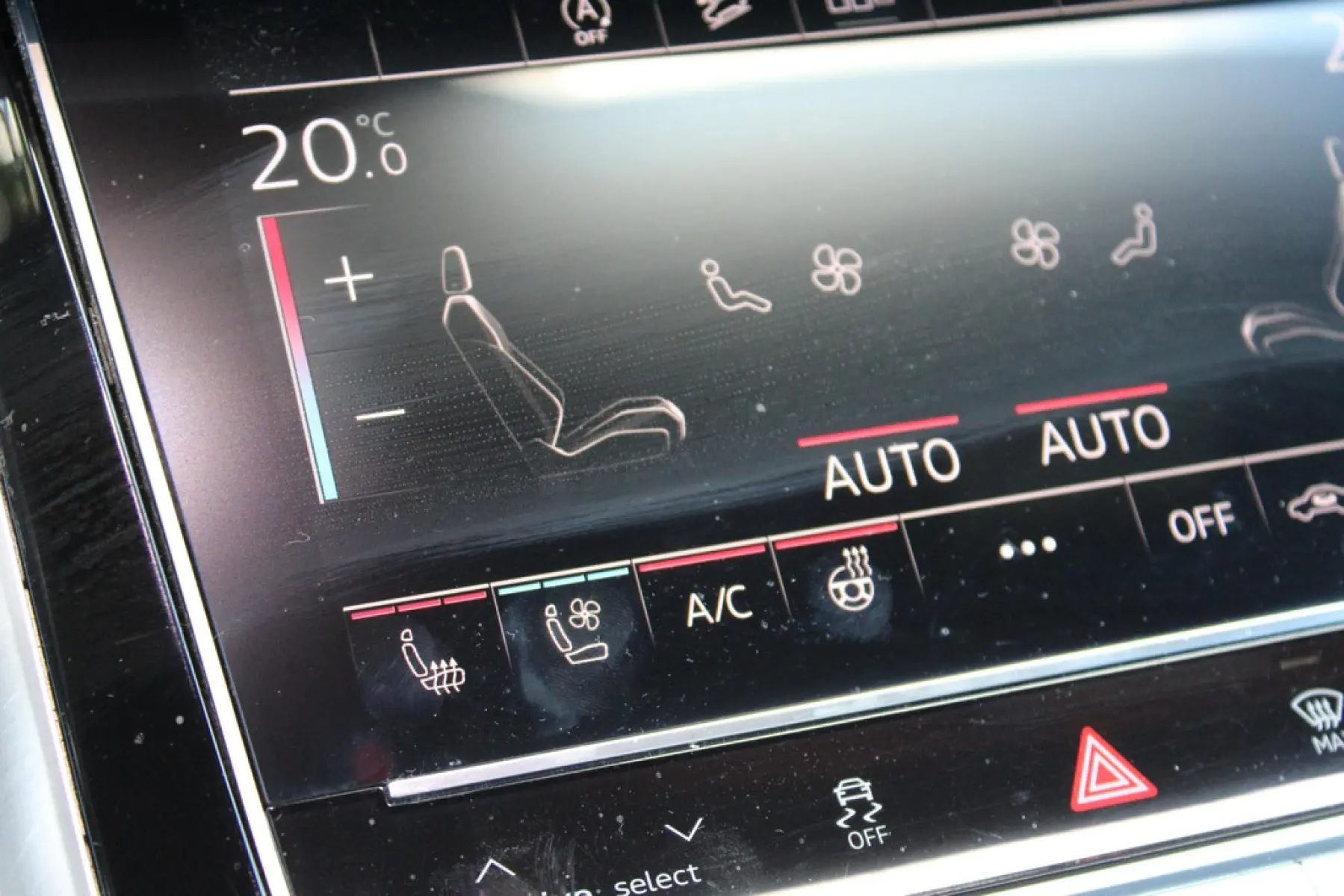 Audi Q8 55 TFSI Quattro, foto 18
