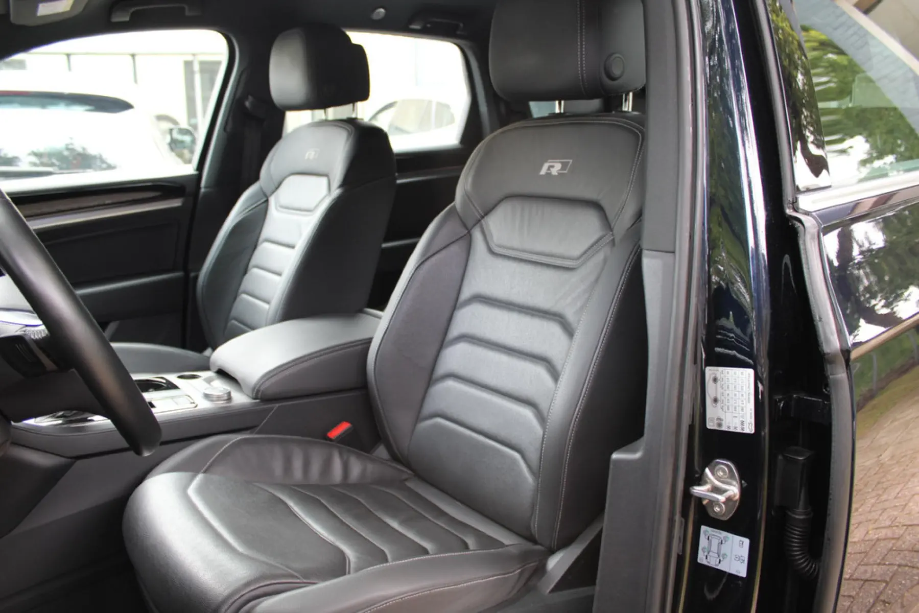 Volkswagen Touareg 3.0 TSI R-Line, foto 6