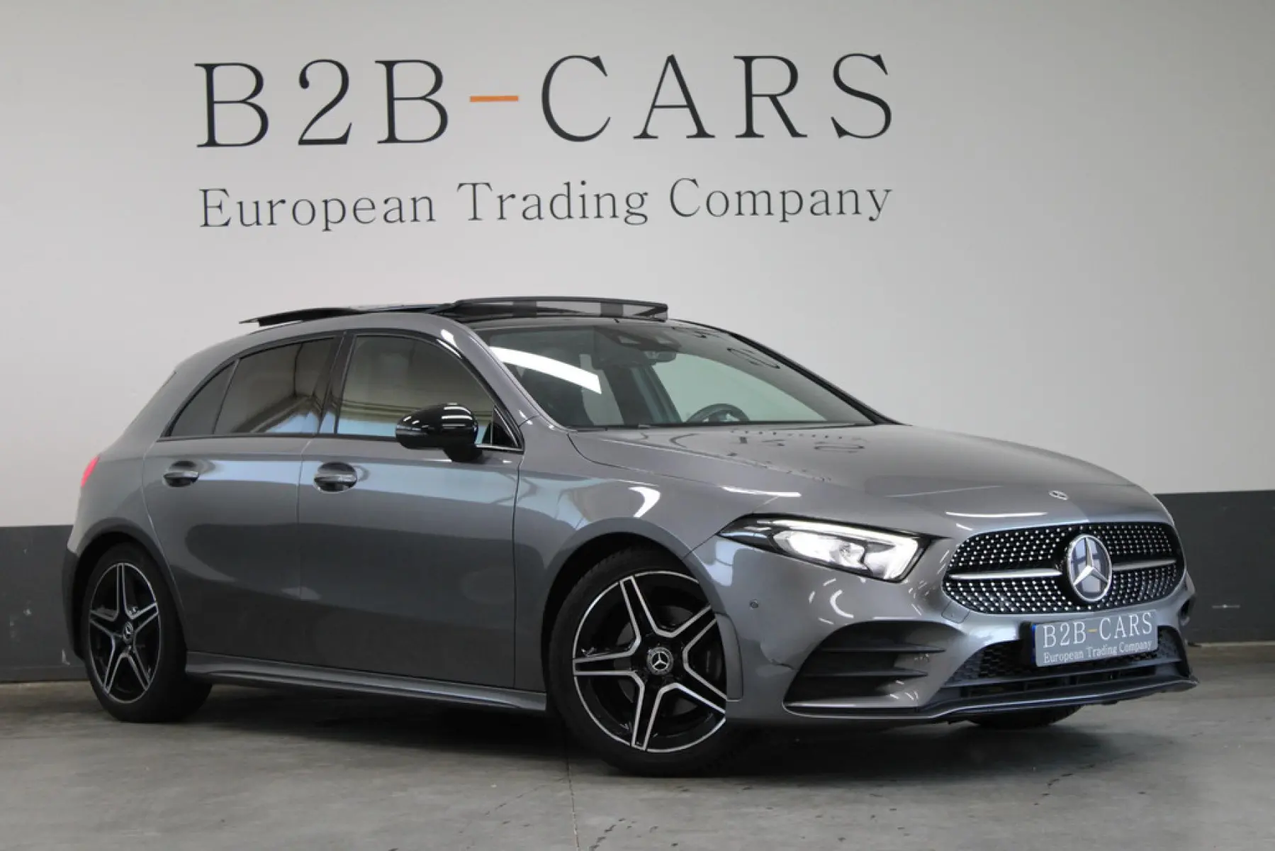 Mercedes-Benz A-Klasse 180 AMG, foto 1