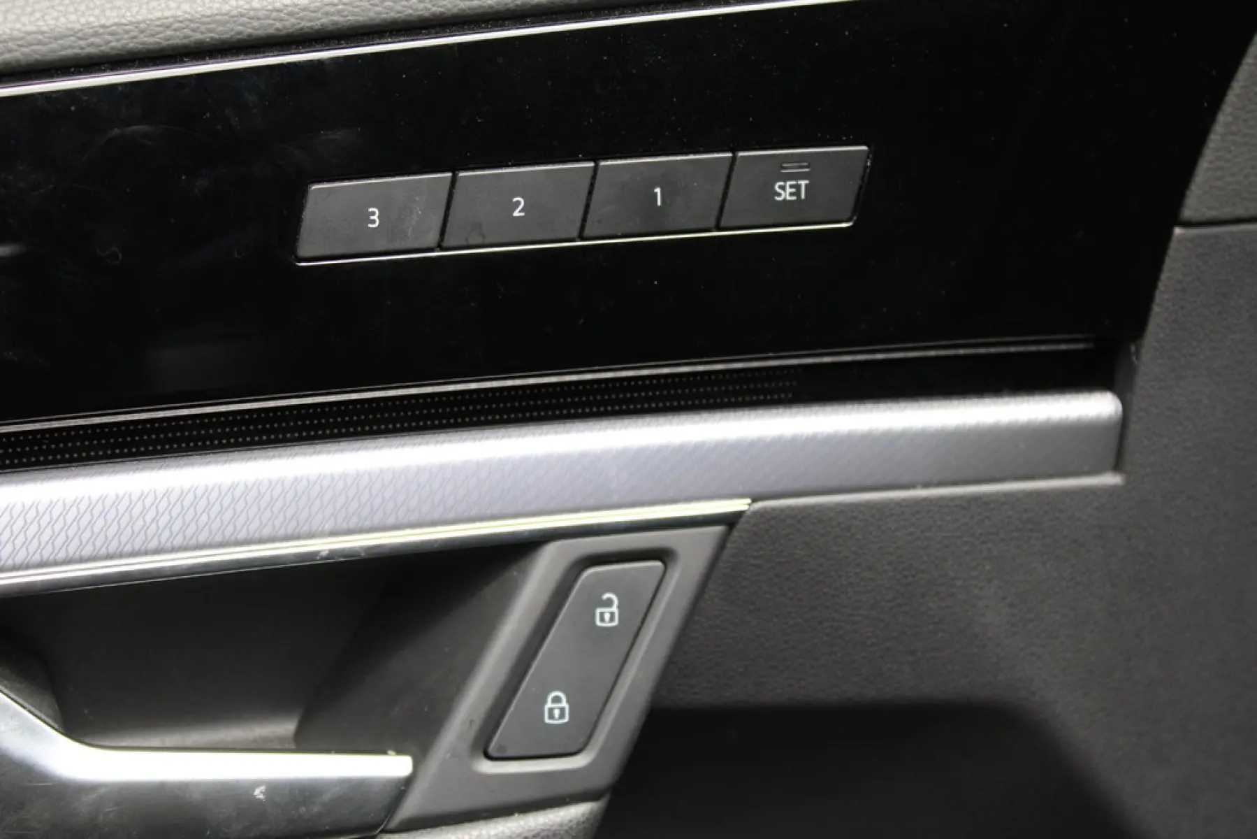 Volkswagen Touareg 3.0 TSI R-Line, foto 15