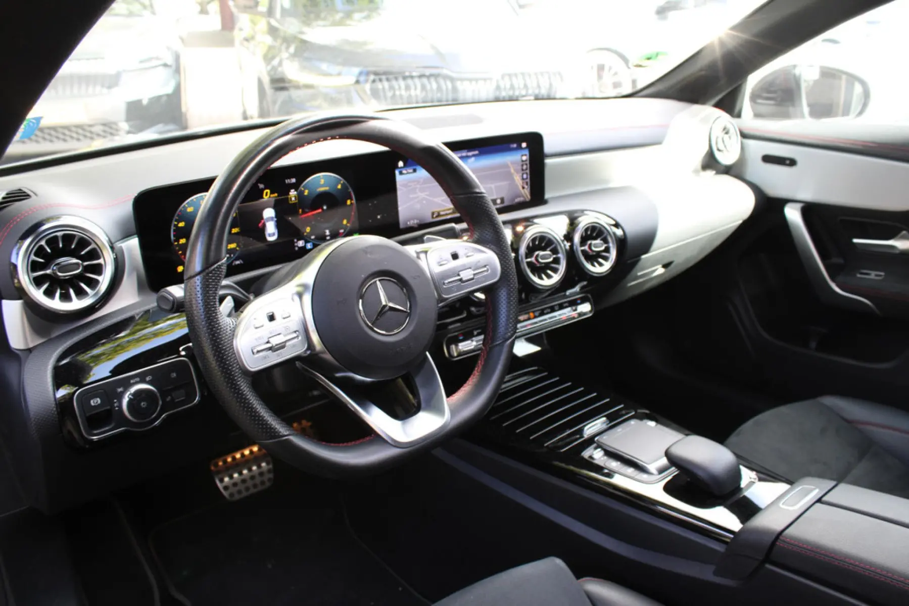 Mercedes-Benz CLA 180 d AMG, foto 11