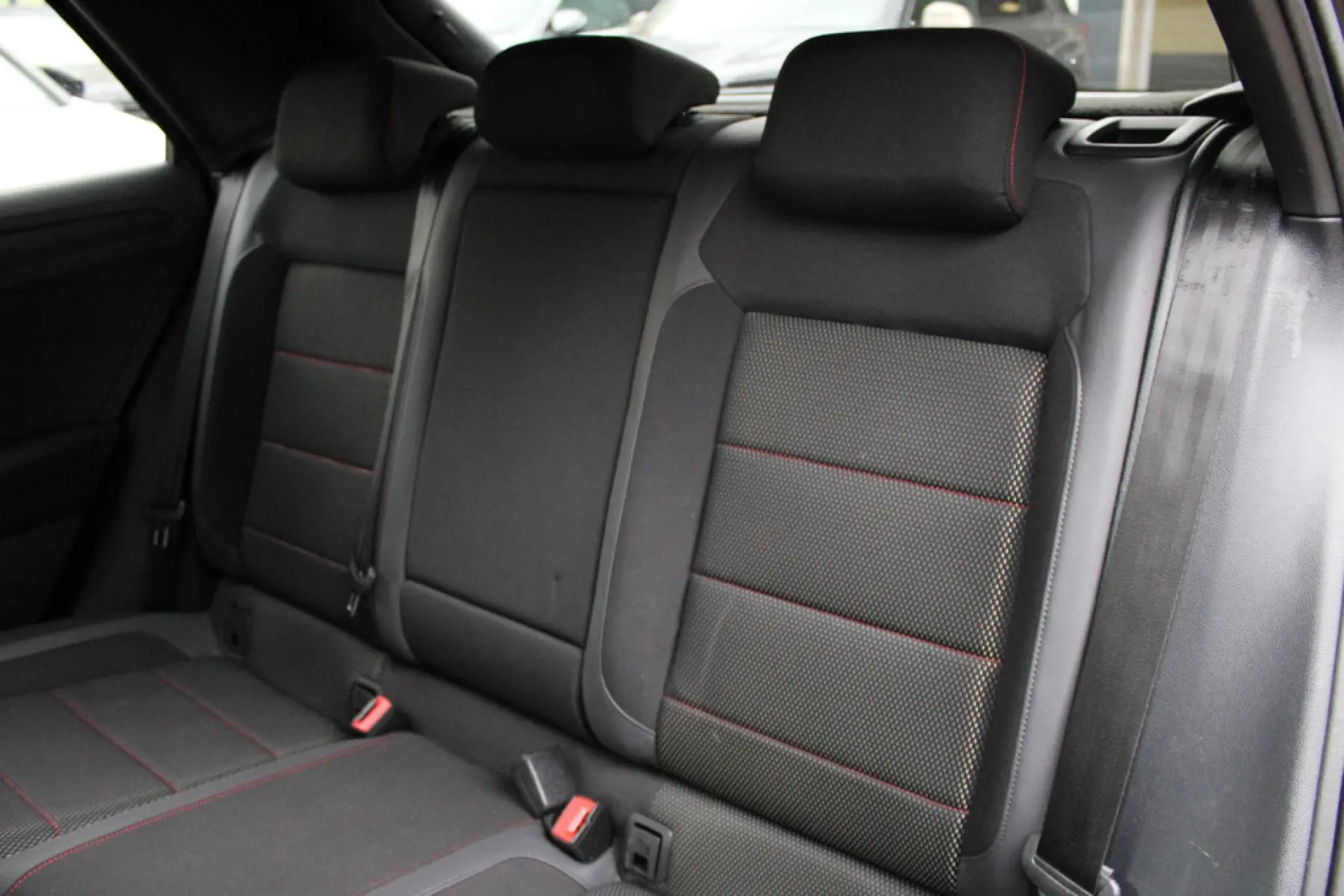 Volkswagen T-Roc 1.5 TSI DSG, foto 7