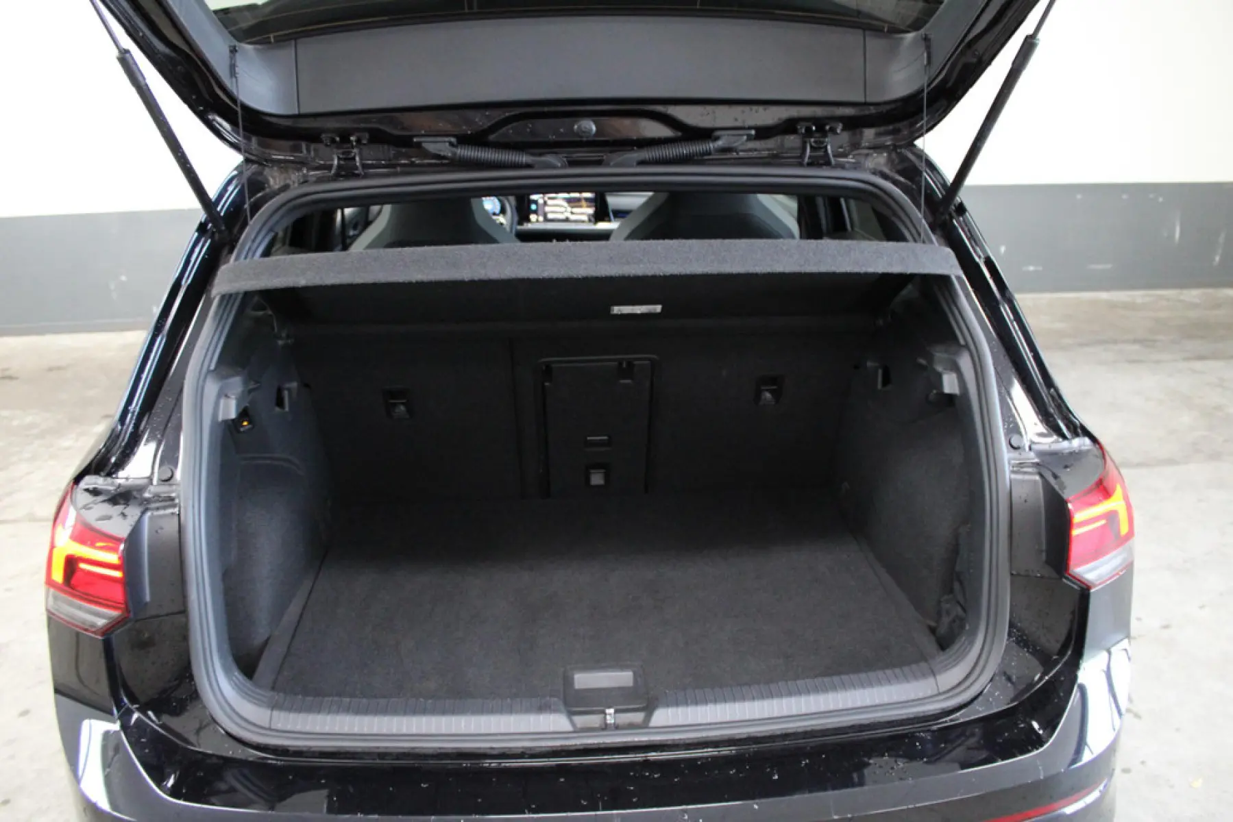 Volkswagen Golf 1.5 eTSI R-Line, foto 6