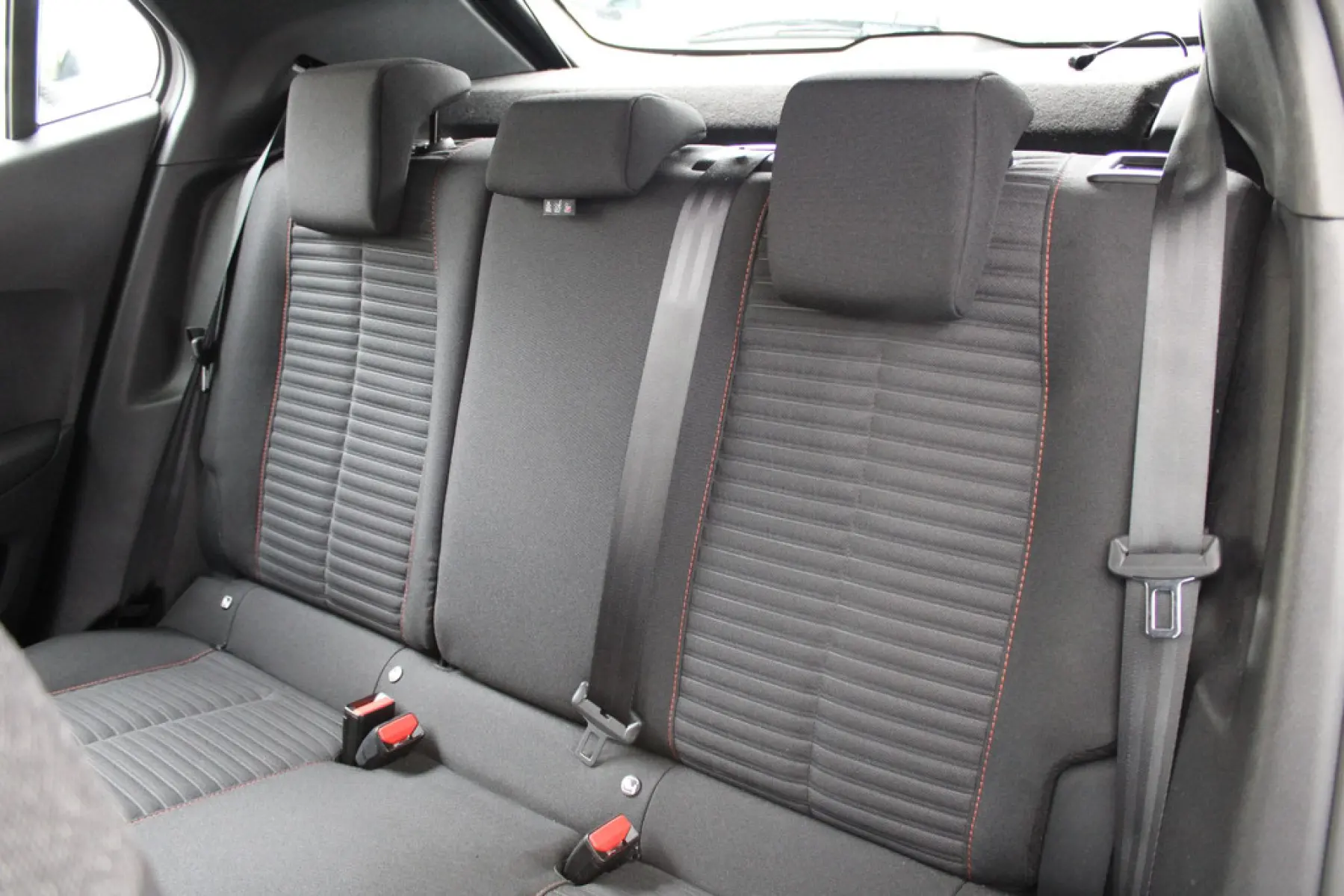 Peugeot 2008 1.5 BlueHDi Active Pack, foto 7